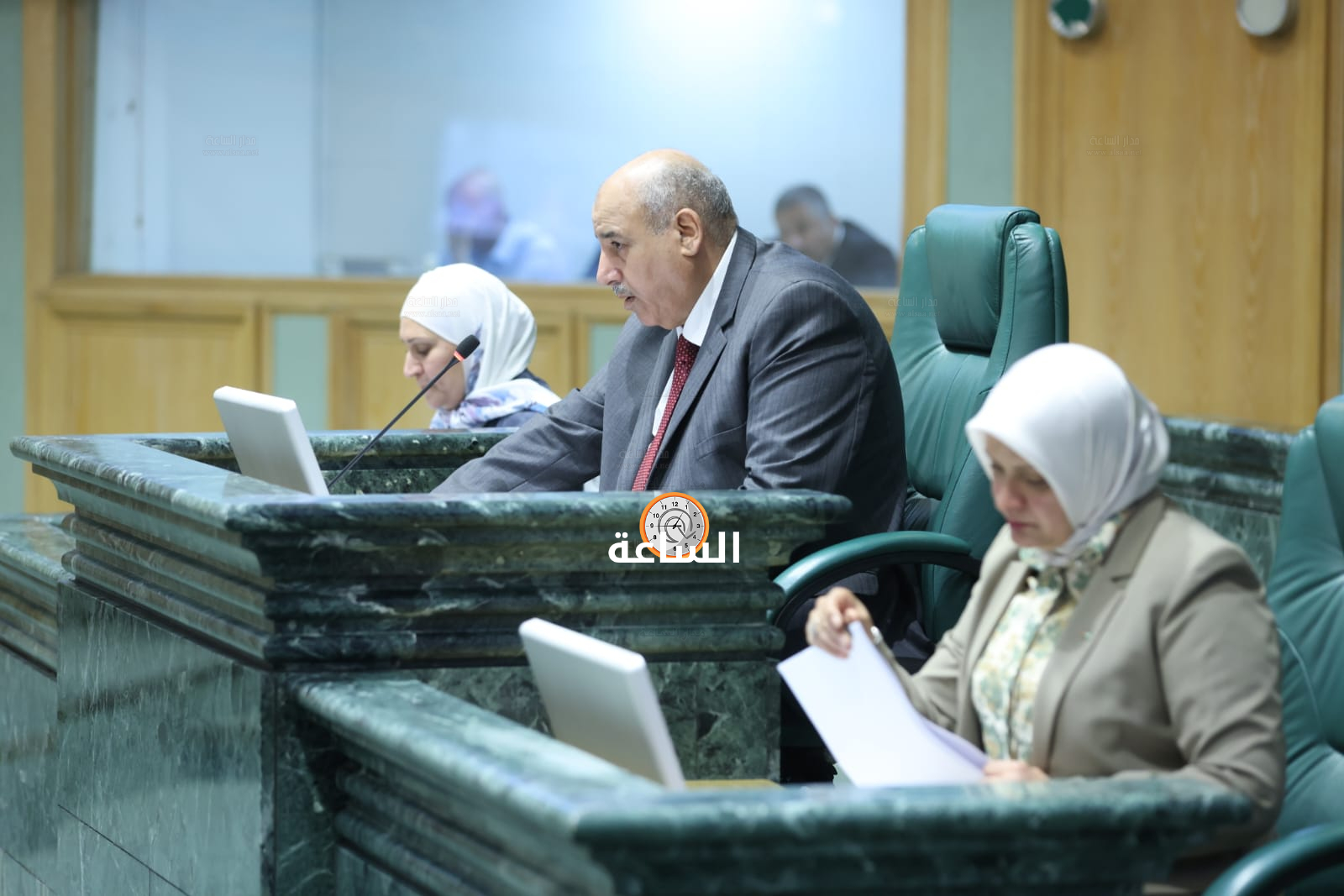 Madar Al-Saa Images 0.6531549268030242
