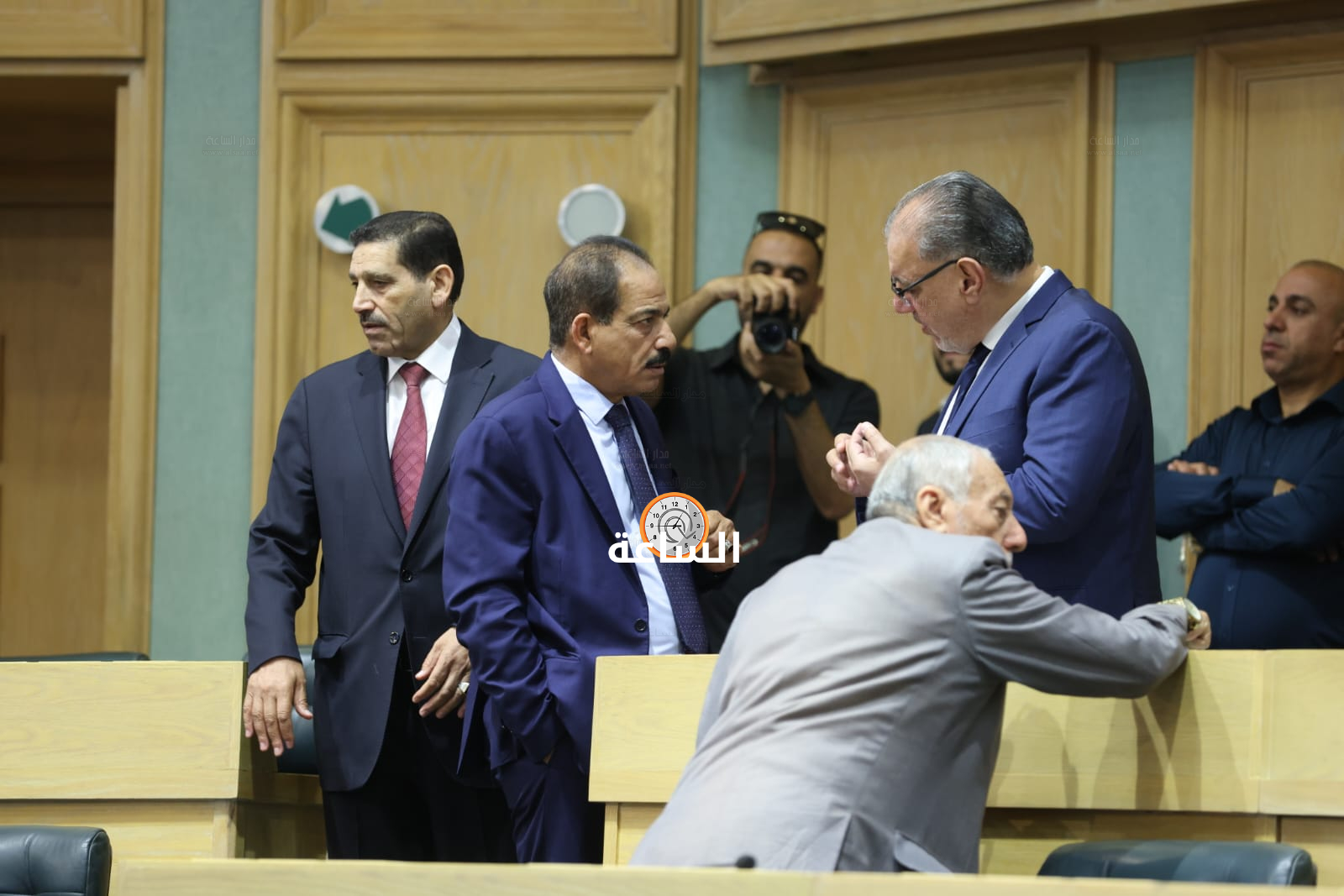 Madar Al-Saa Images 0.05974727501275523