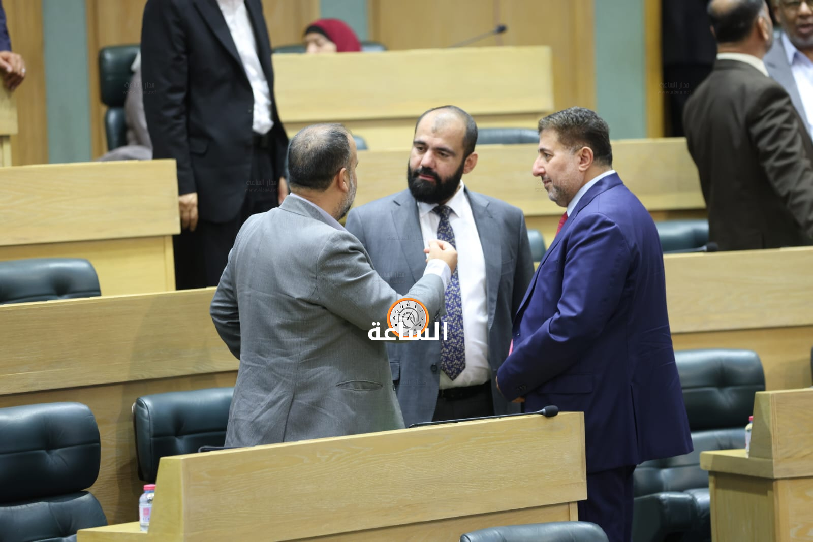 Madar Al-Saa Images 0.1323424792424498