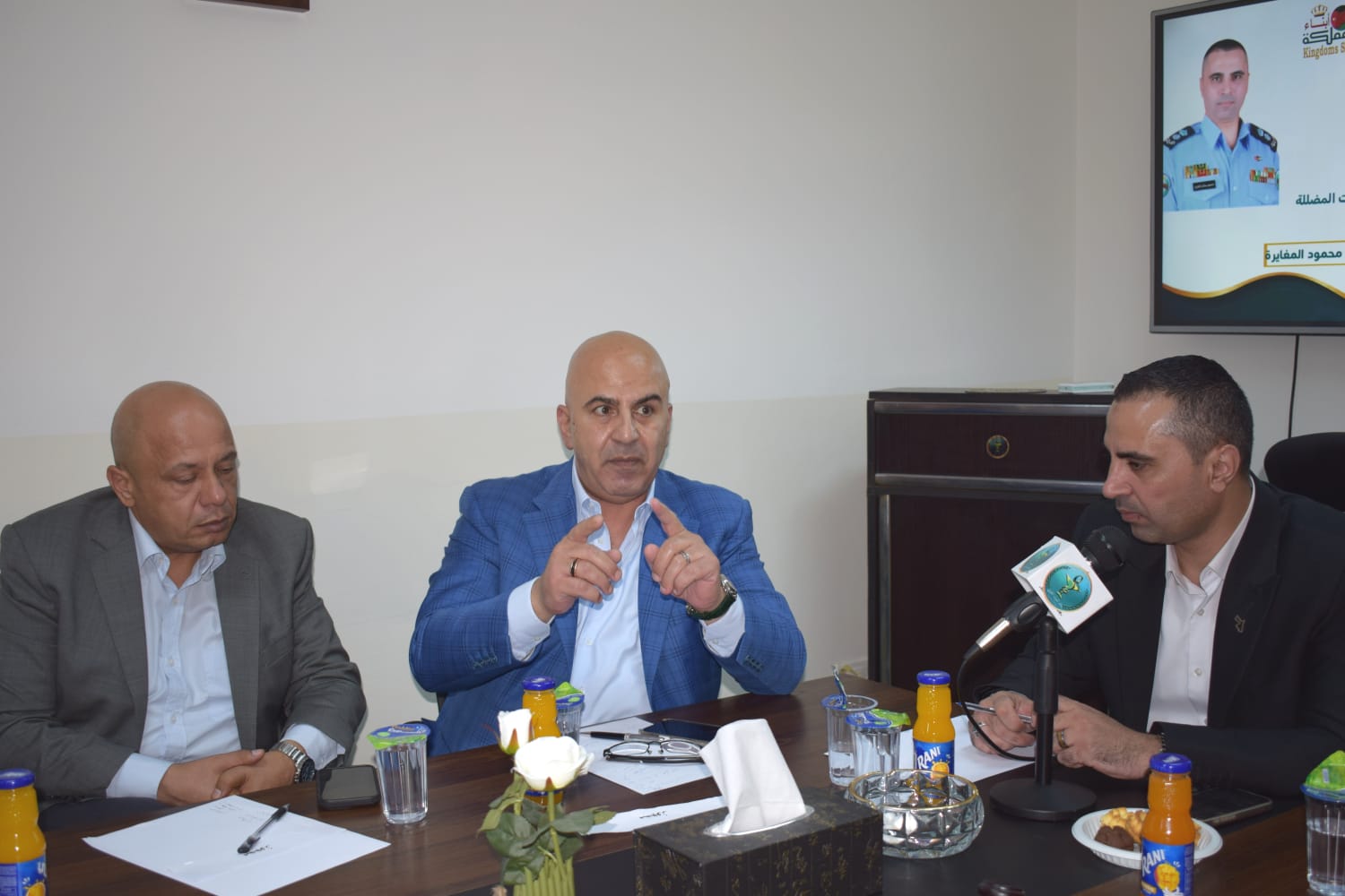 Madar Al-Saa Images 0.15097308657548691