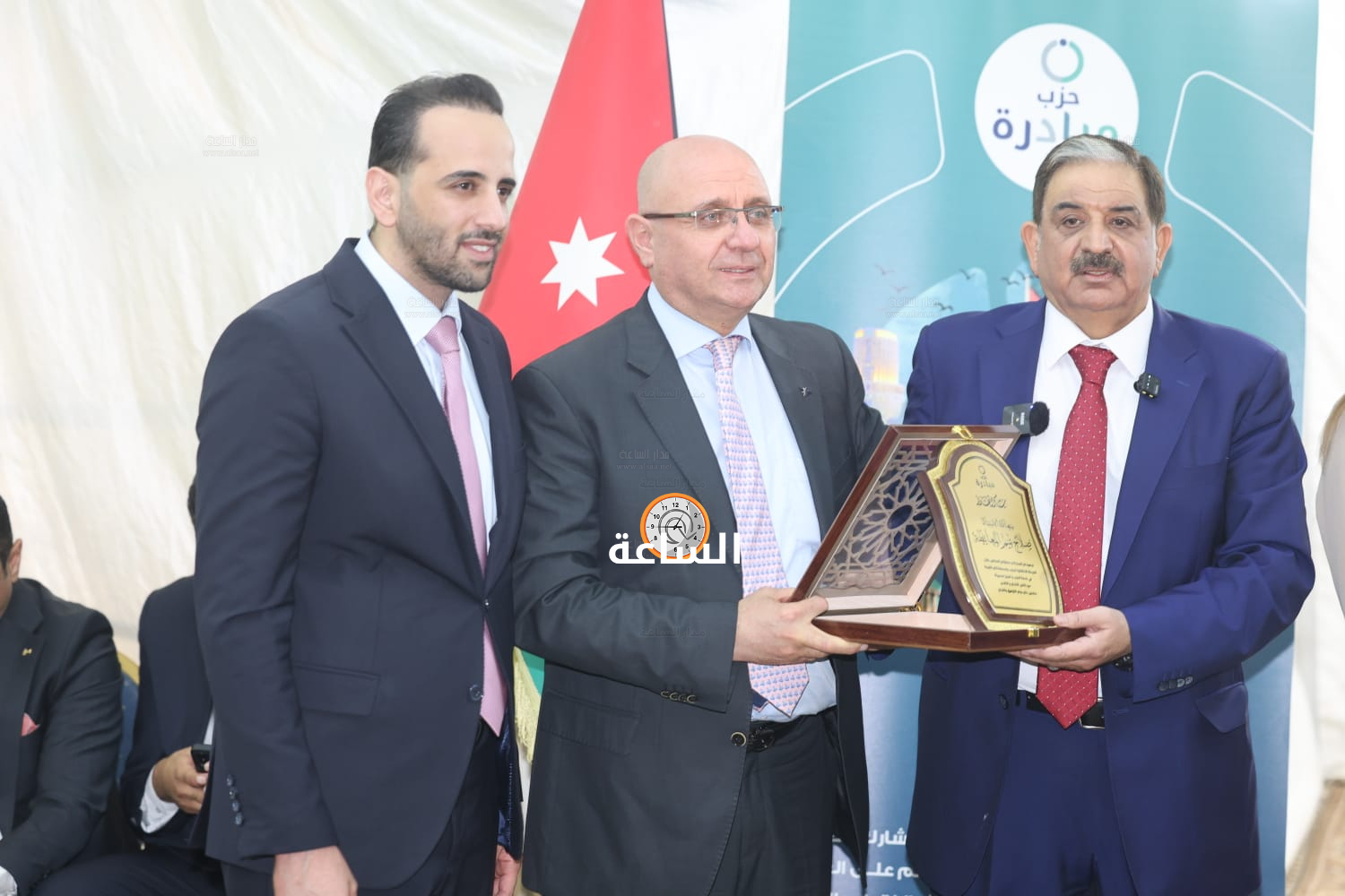 Madar Al-Saa Images 0.2983918245600927