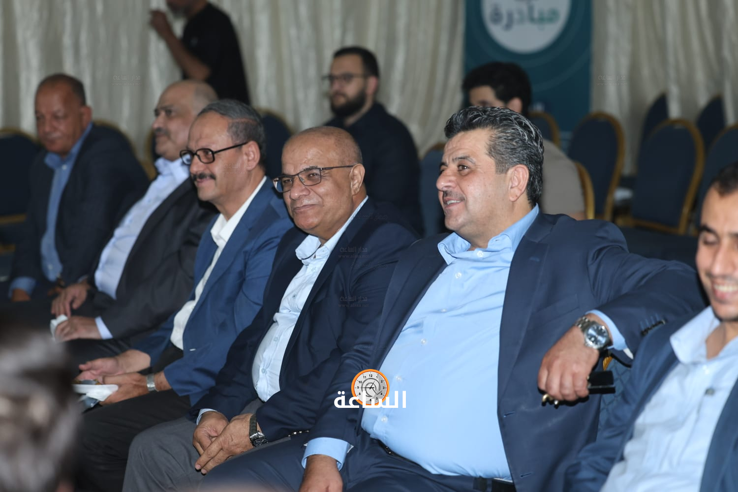 Madar Al-Saa Images 0.4502850619282843