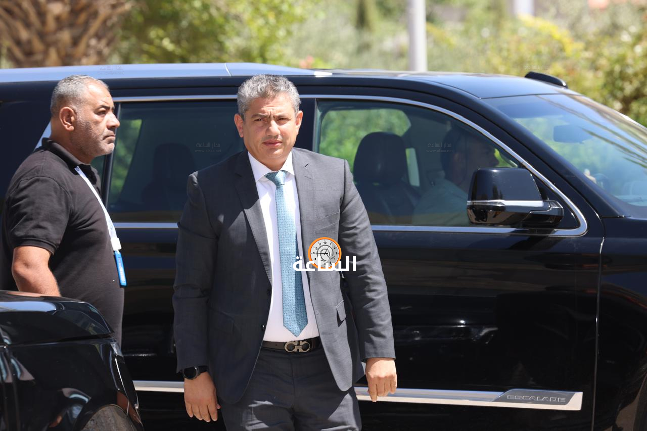 Madar Al-Saa Images 0.3523066680032477