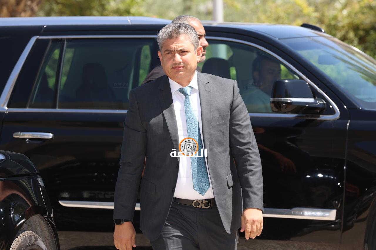 Madar Al-Saa Images 0.15937046655817544
