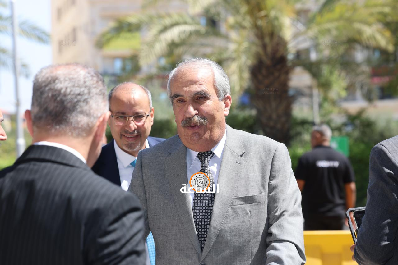 Madar Al-Saa Images 0.4291609230912099