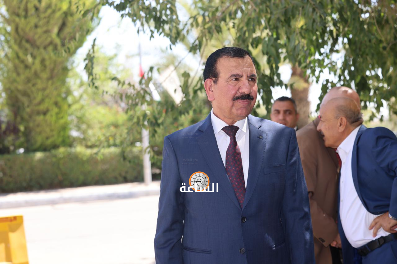 Madar Al-Saa Images 0.6877134050007045