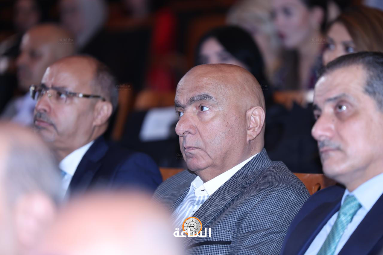 Madar Al-Saa Images 0.6552686947374167
