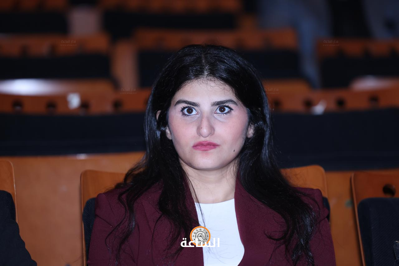 Madar Al-Saa Images 0.8372549342765259