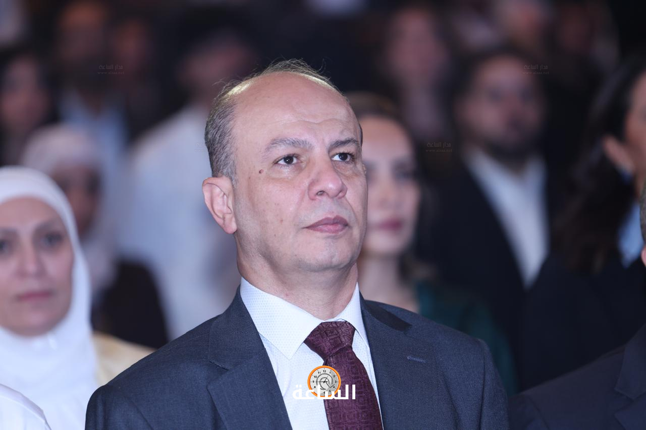 Madar Al-Saa Images 0.9795102077904189