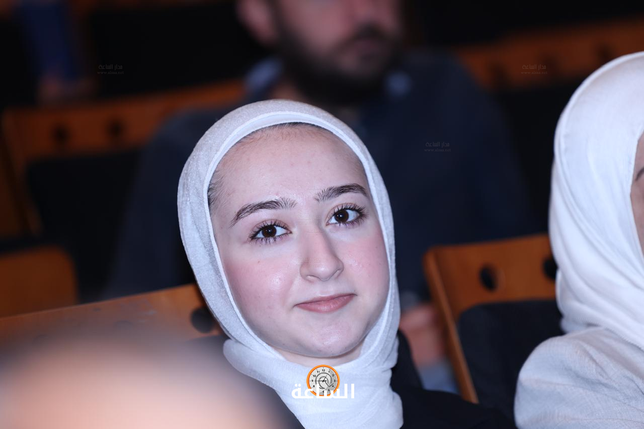 Madar Al-Saa Images 0.5466636945962112