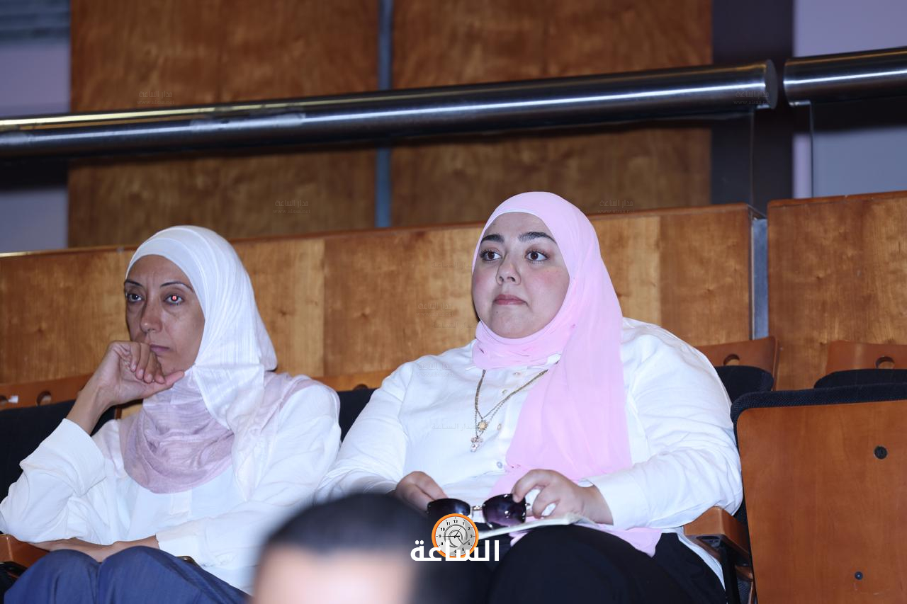 Madar Al-Saa Images 0.051481613593473696