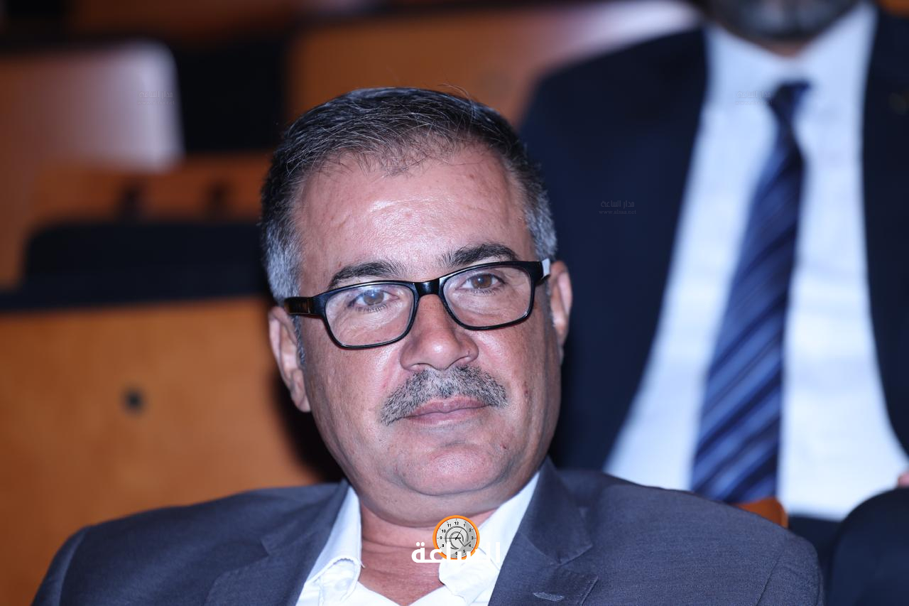 Madar Al-Saa Images 0.6424450815017149