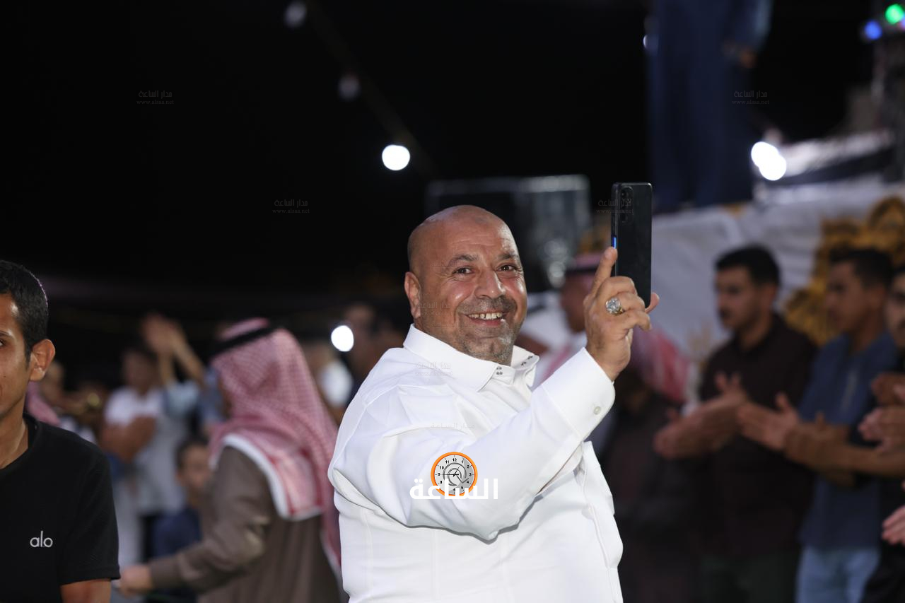Madar Al-Saa Images 0.43946389139943176