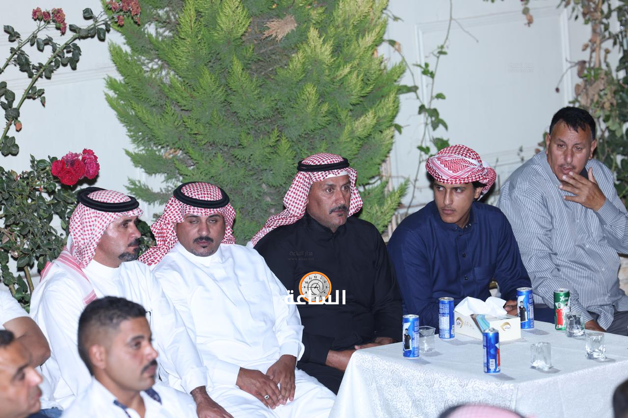Madar Al-Saa Images 0.40931700116377856