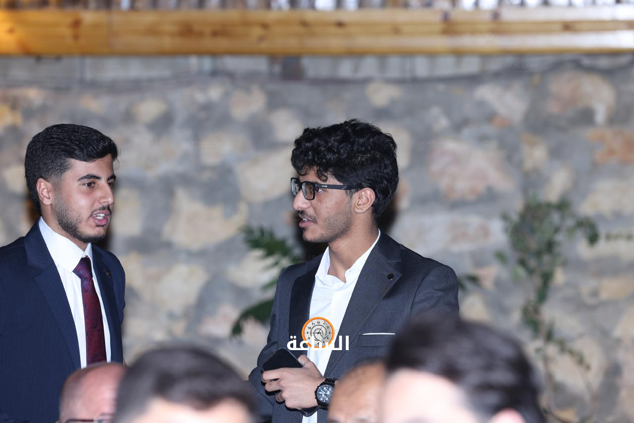 Madar Al-Saa Images 0.4661887931401818