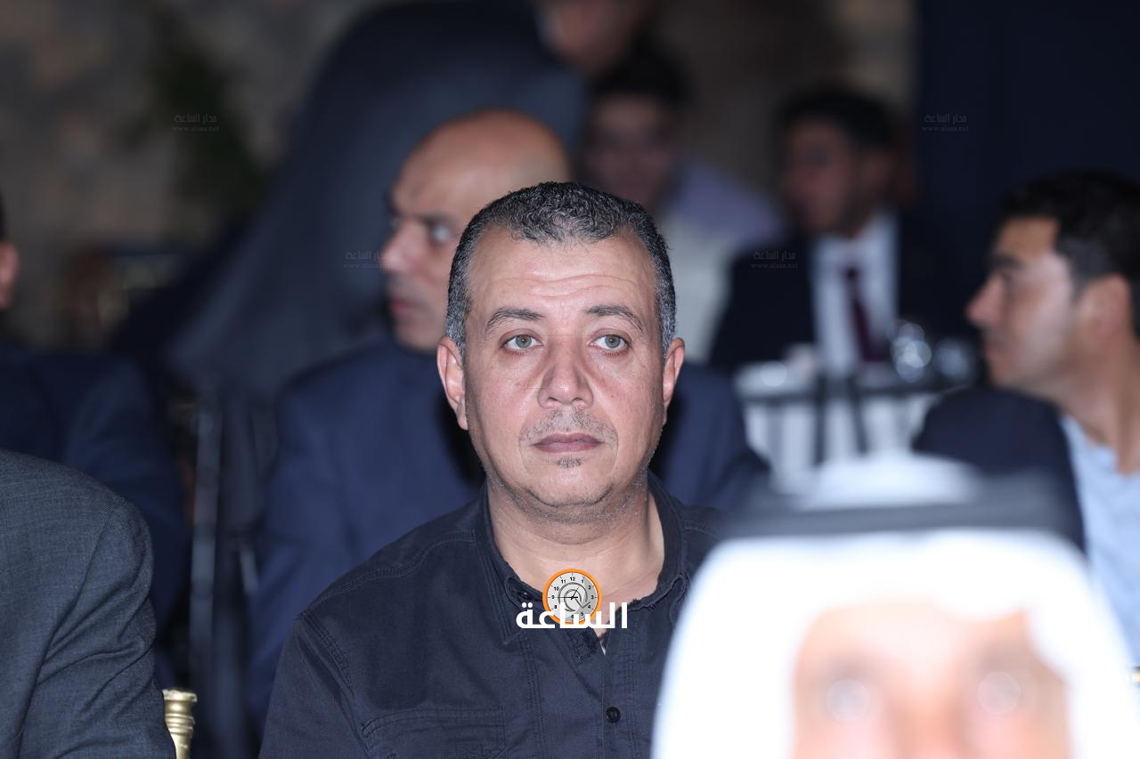 Madar Al-Saa Images 0.47379647622842047