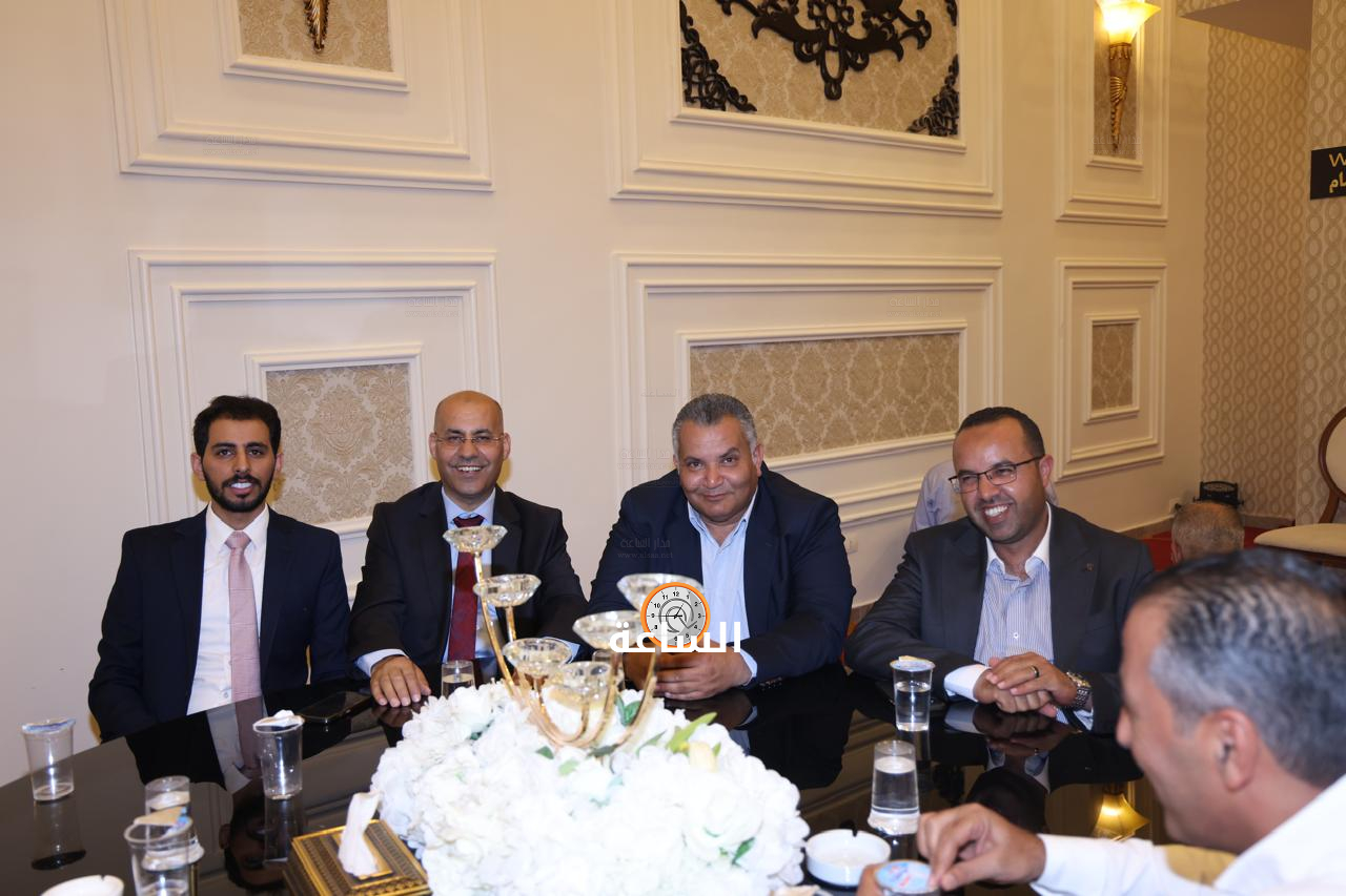 Madar Al-Saa Images 0.8830345284048112