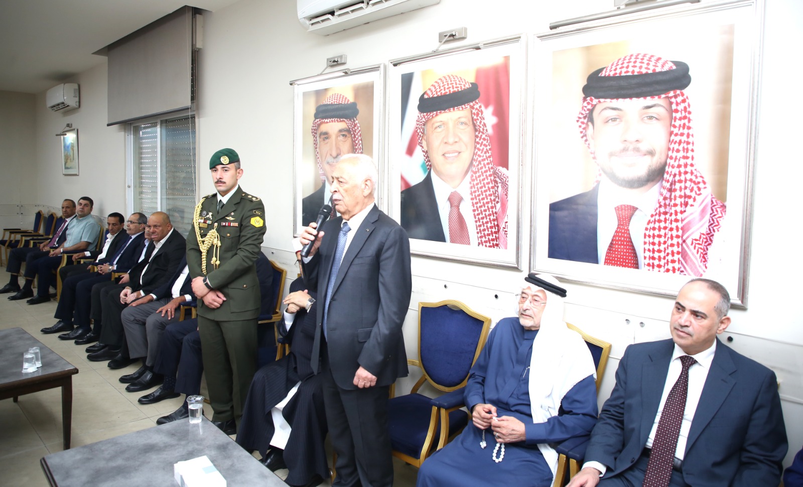 Madar Al-Saa Images 0.3349115929079457