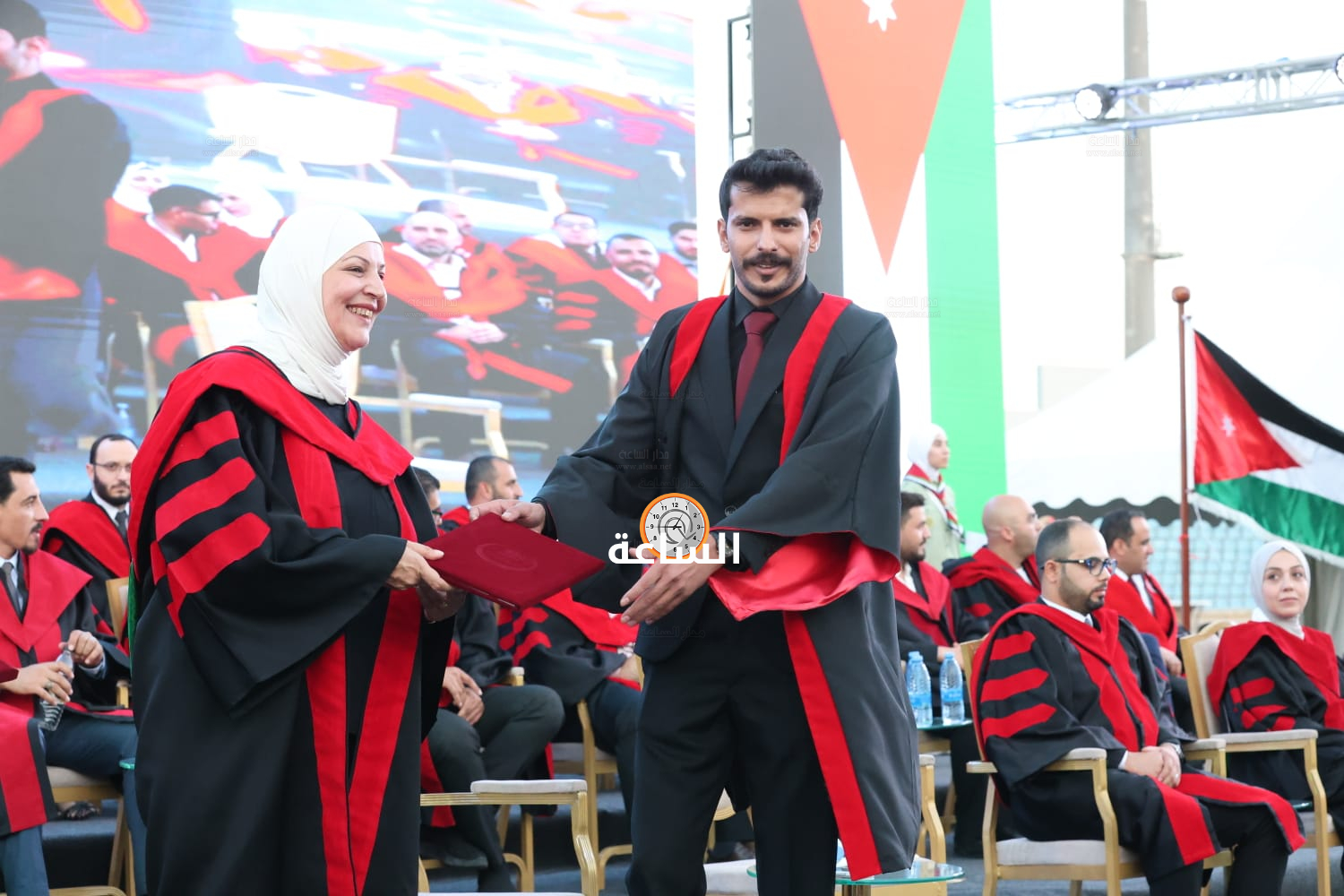 Madar Al-Saa Images 0.1543824223724699