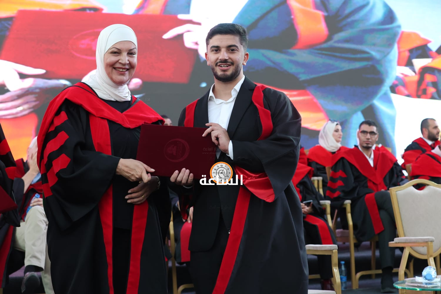 Madar Al-Saa Images 0.08024397343860945