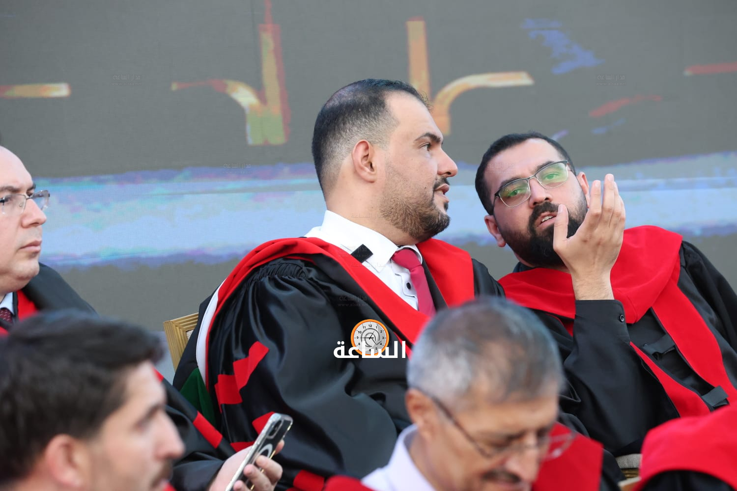 Madar Al-Saa Images 0.6689854385934275