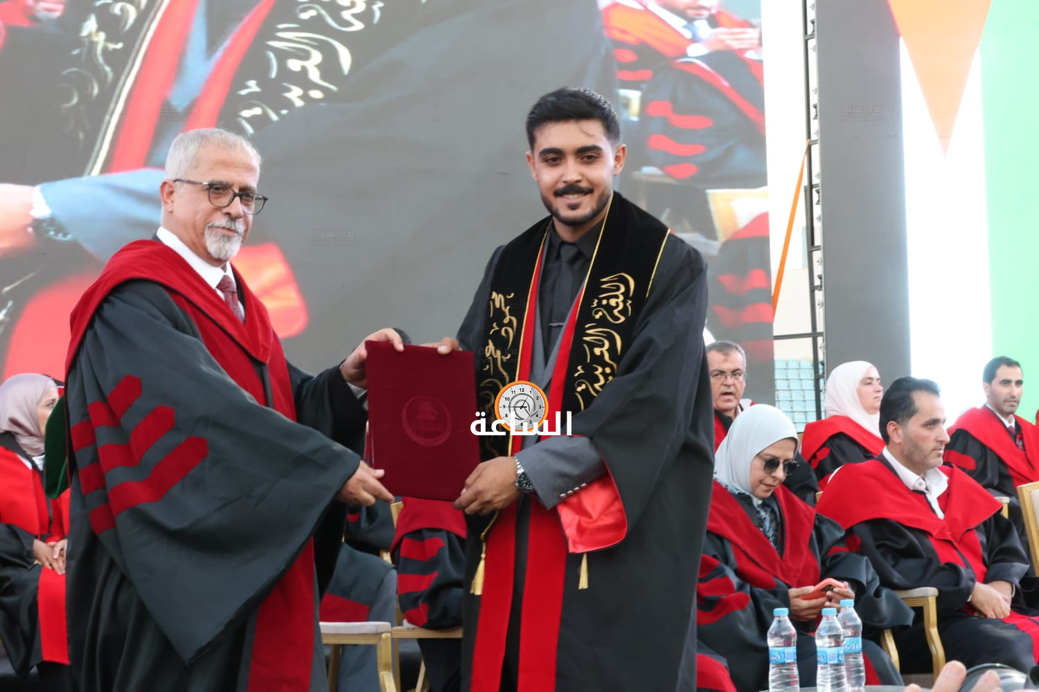 Madar Al-Saa Images 0.4369071369794225