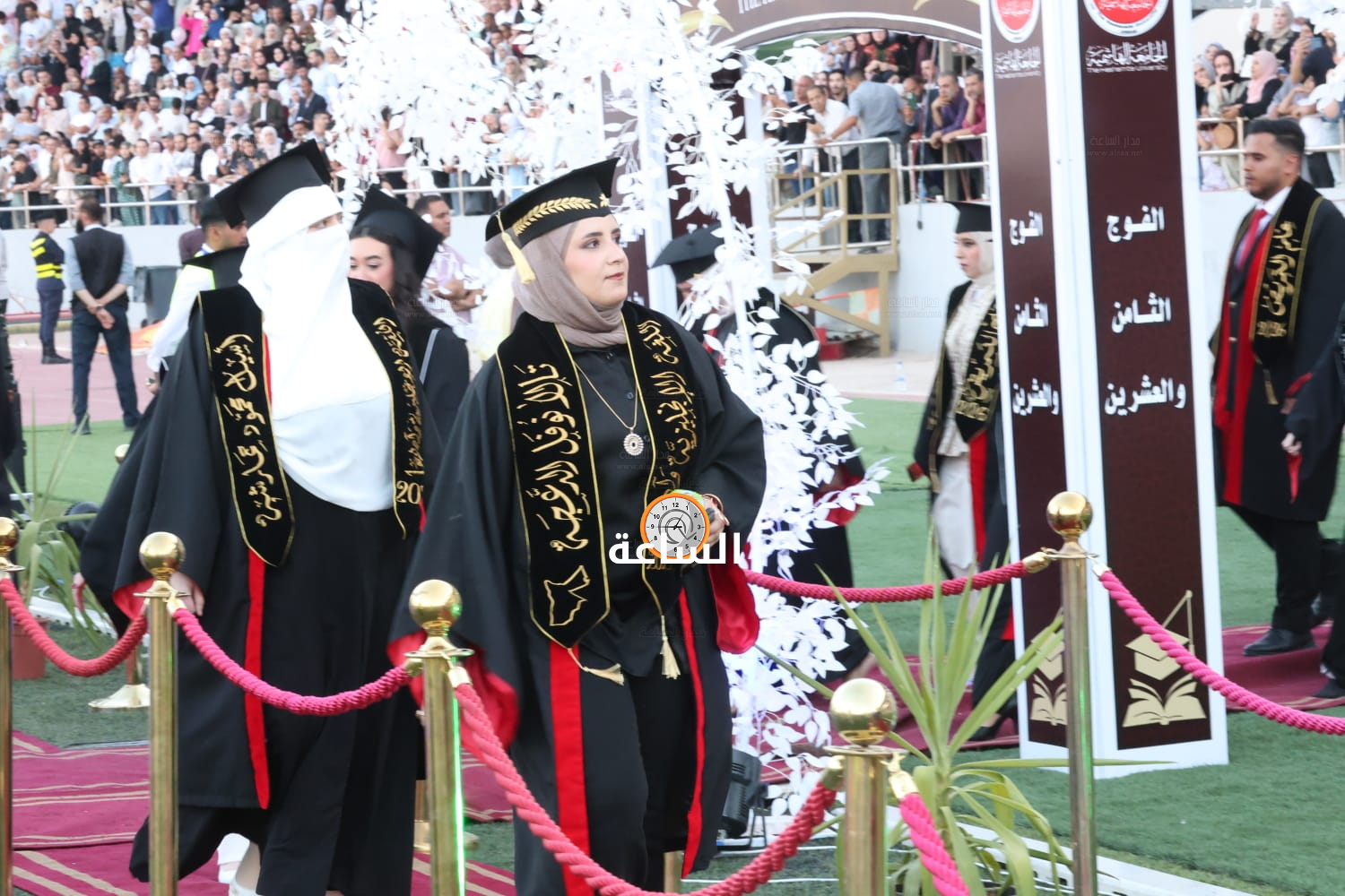 Madar Al-Saa Images 0.12426425575353339