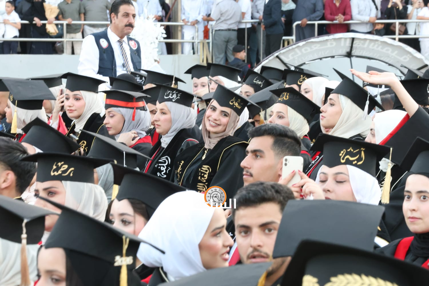 Madar Al-Saa Images 0.4857825363243078