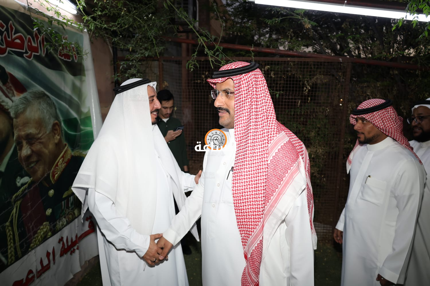 Madar Al-Saa Images 0.06281097889999487