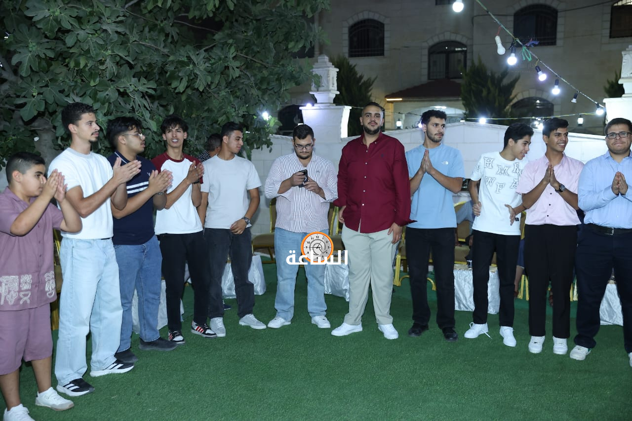 Madar Al-Saa Images 0.7490512609597934