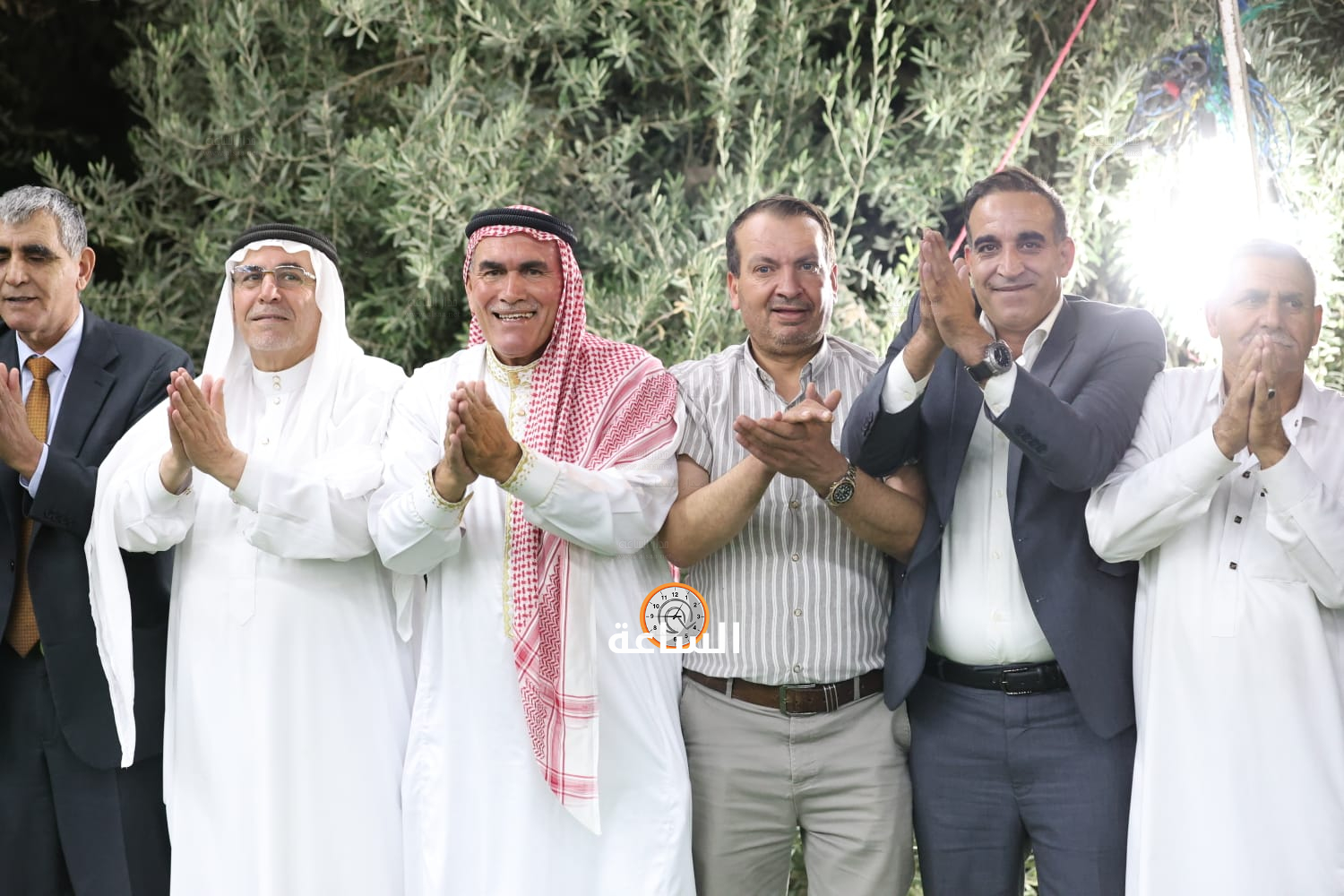 Madar Al-Saa Images 0.3522693515693315
