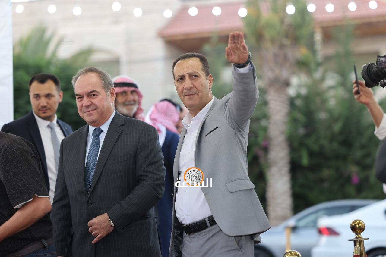 Madar Al-Saa Images 0.519747768599847