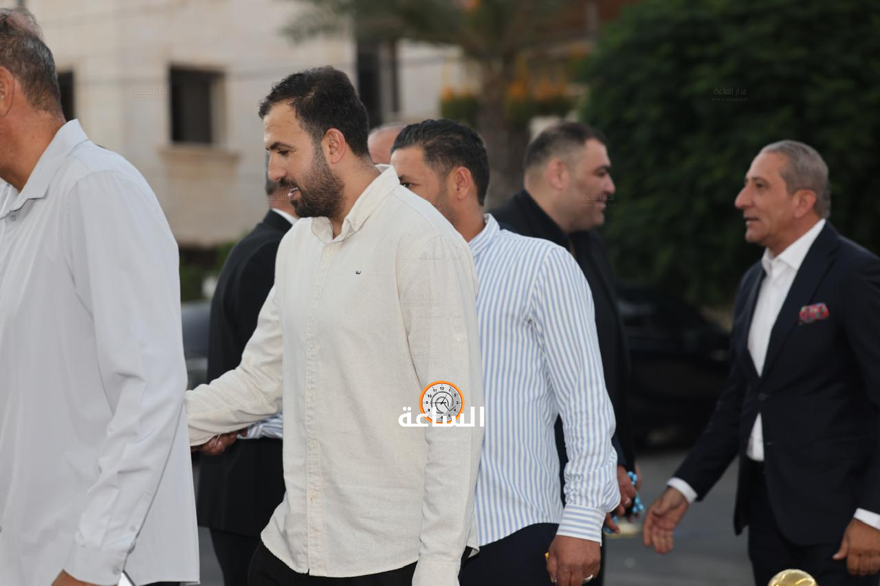 Madar Al-Saa Images 0.7827009411341885
