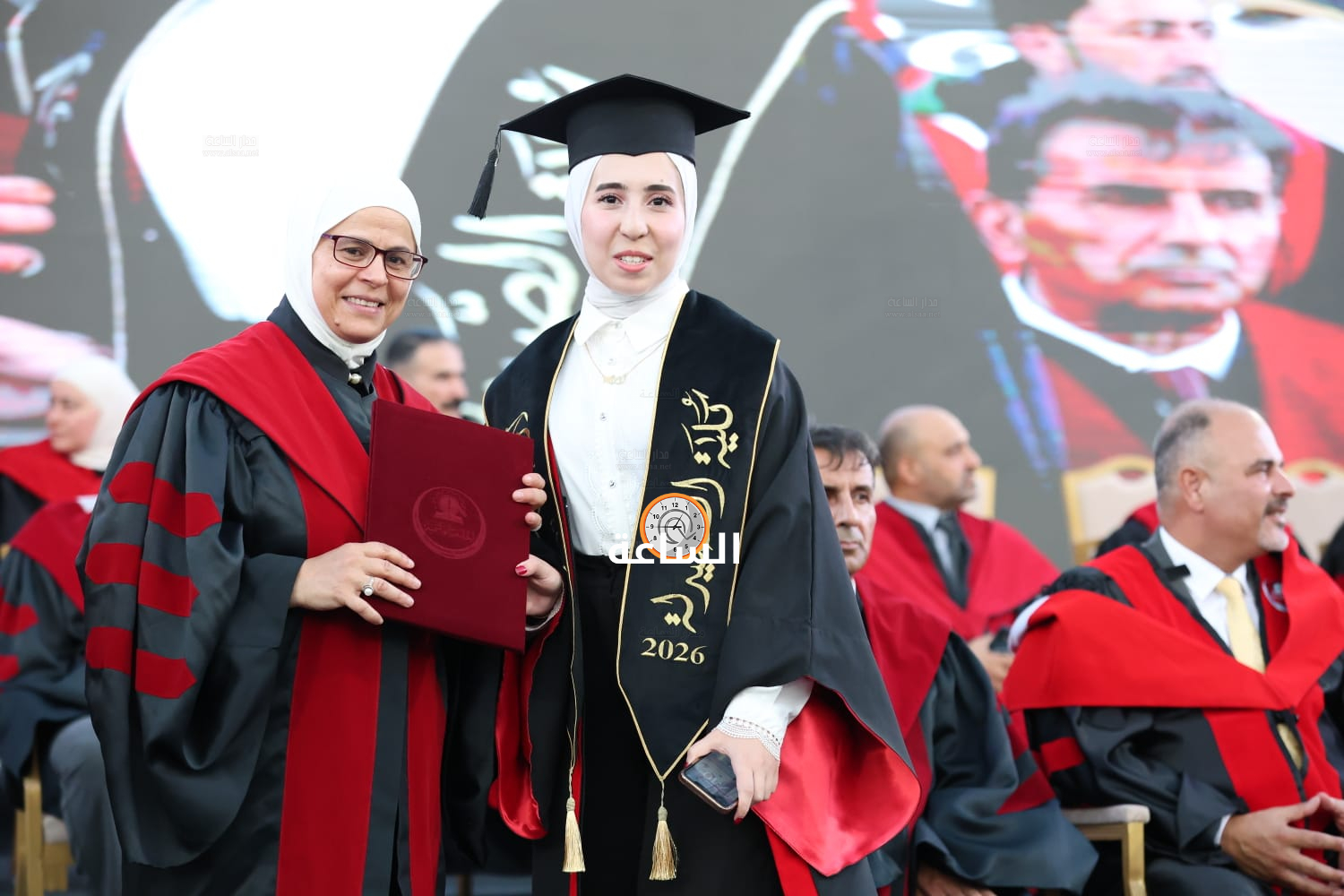 Madar Al-Saa Images 0.07938105453221311