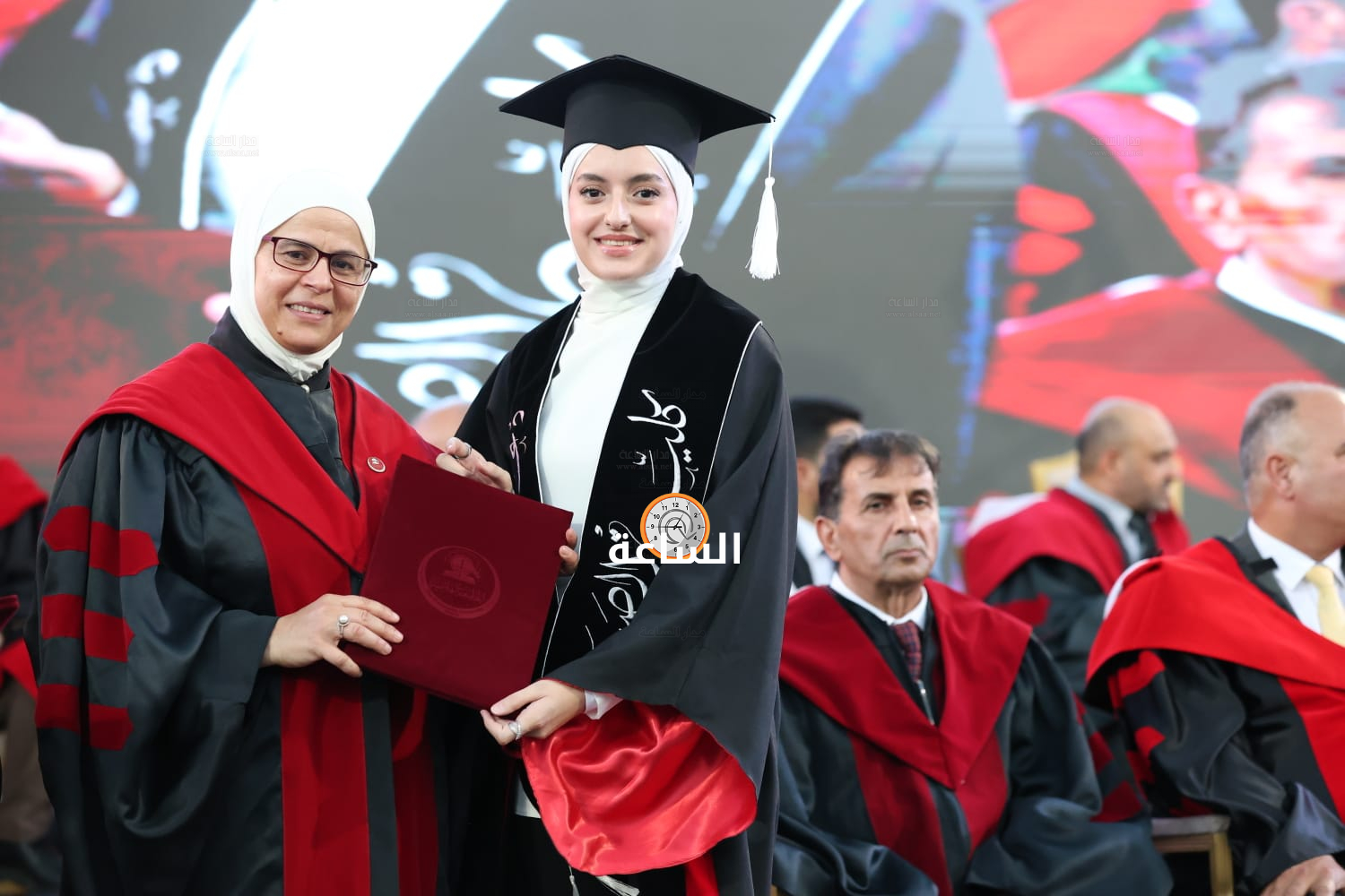 Madar Al-Saa Images 0.5362927424126092