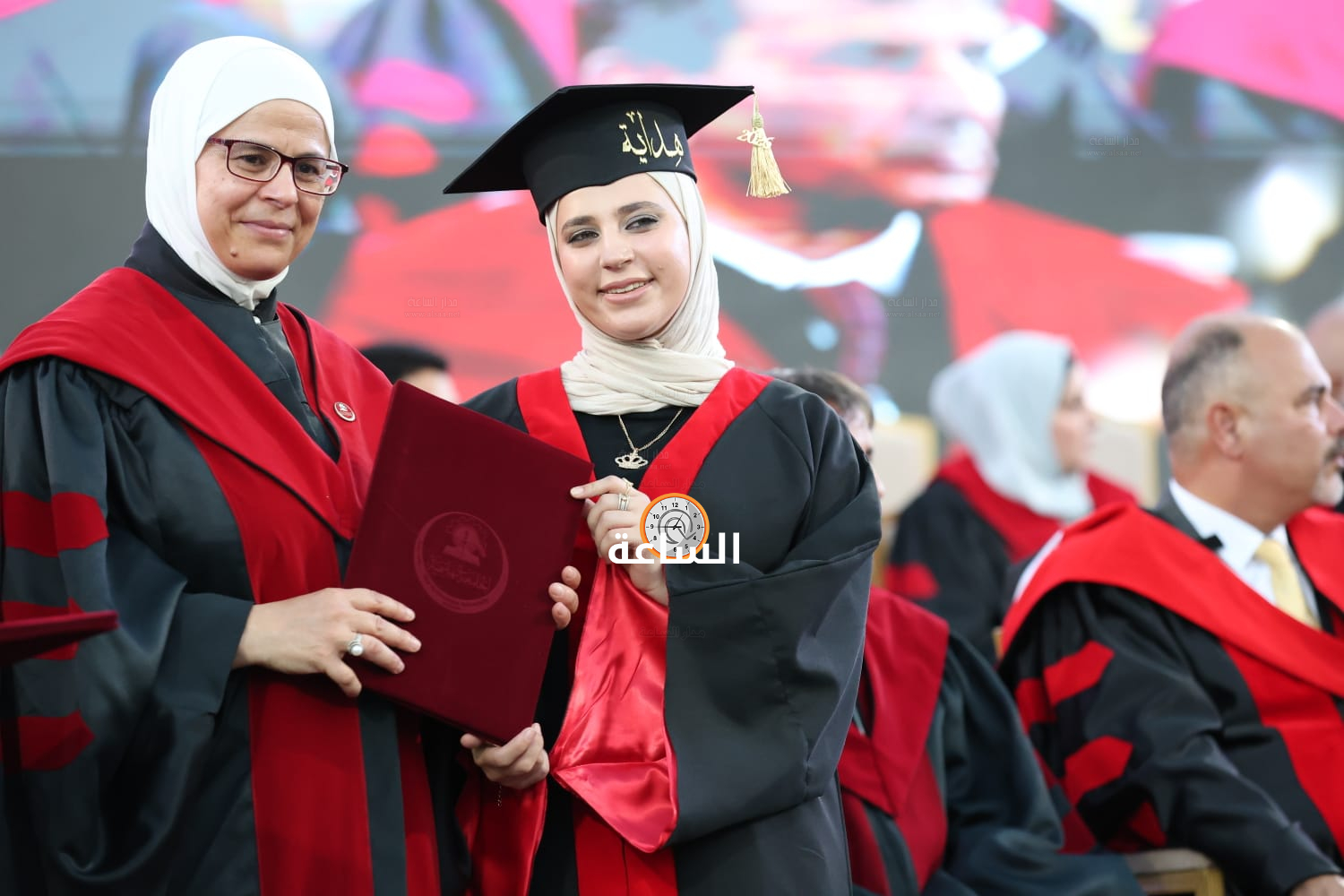 Madar Al-Saa Images 0.29345802673039845