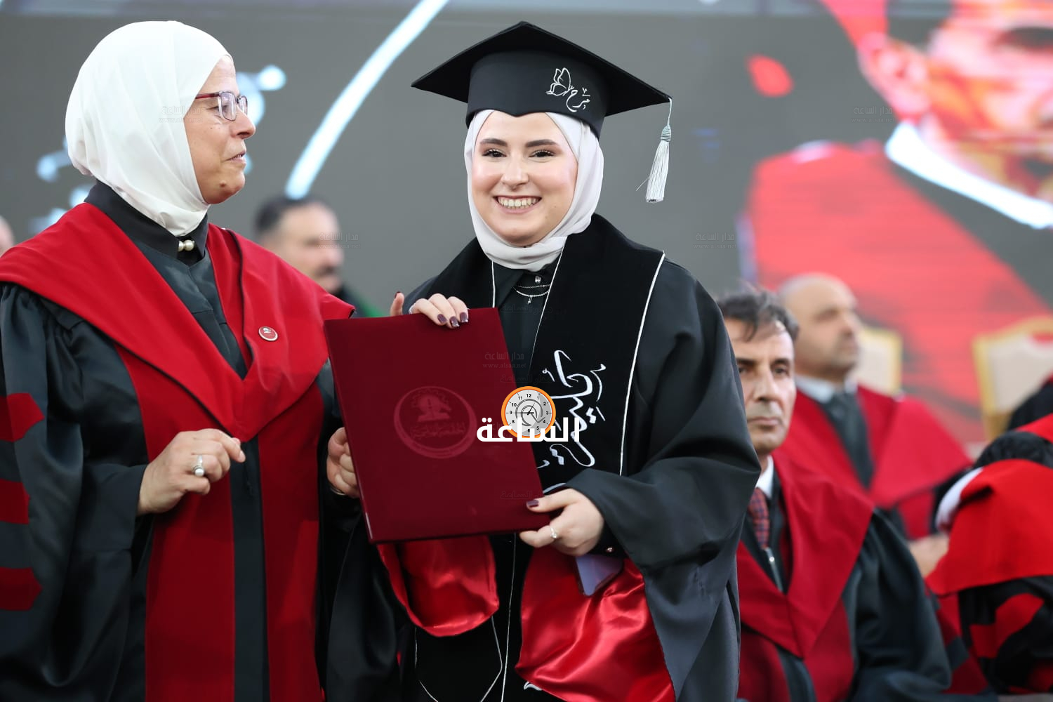 Madar Al-Saa Images 0.3125794057454101