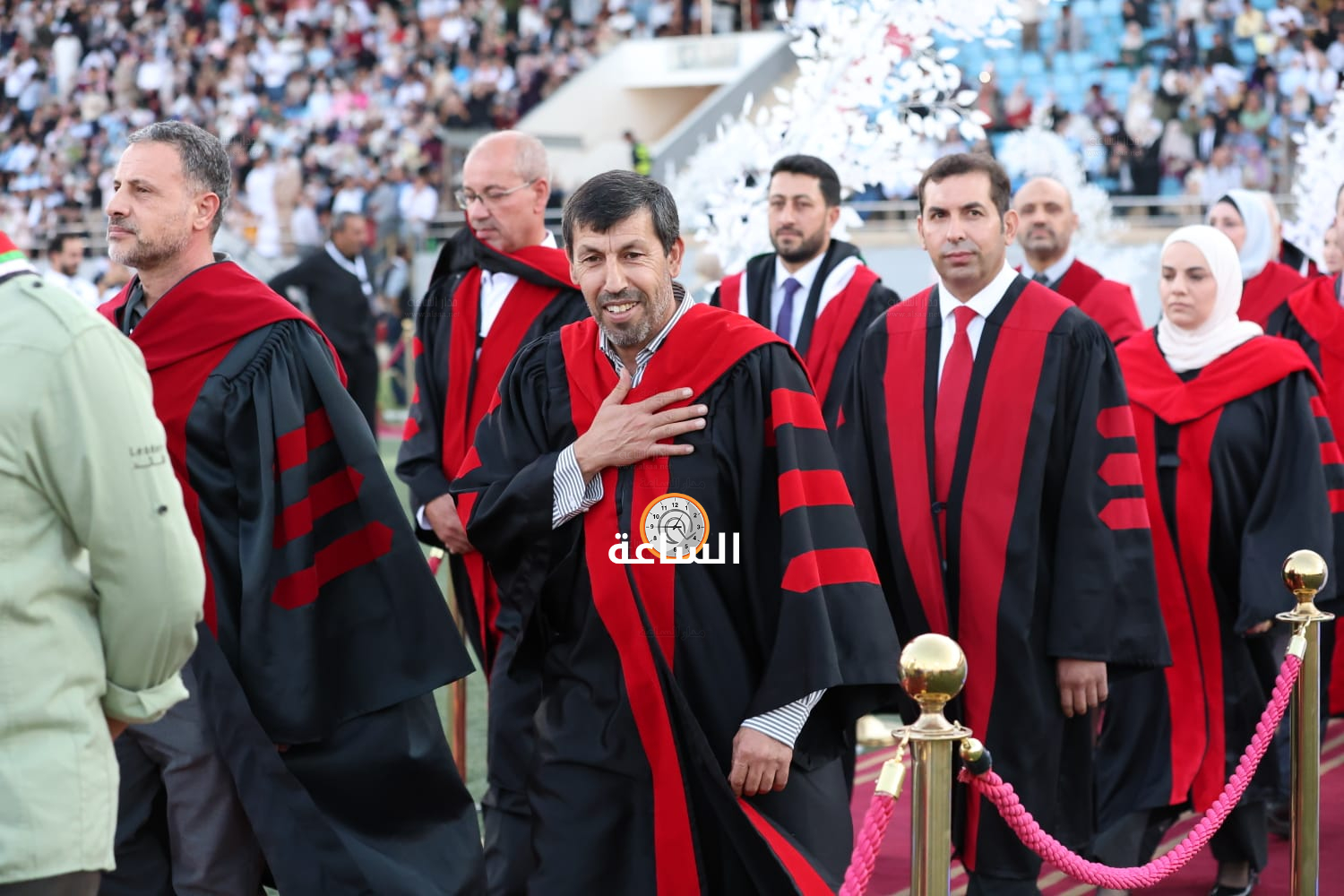 Madar Al-Saa Images 0.8729418320655972