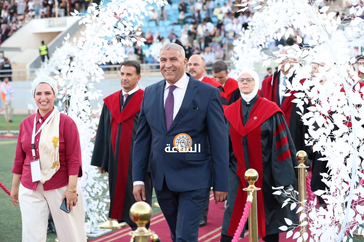 Madar Al-Saa Images 0.37866774393387725