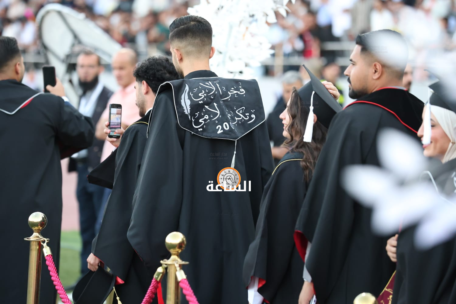 Madar Al-Saa Images 0.7914698397418457