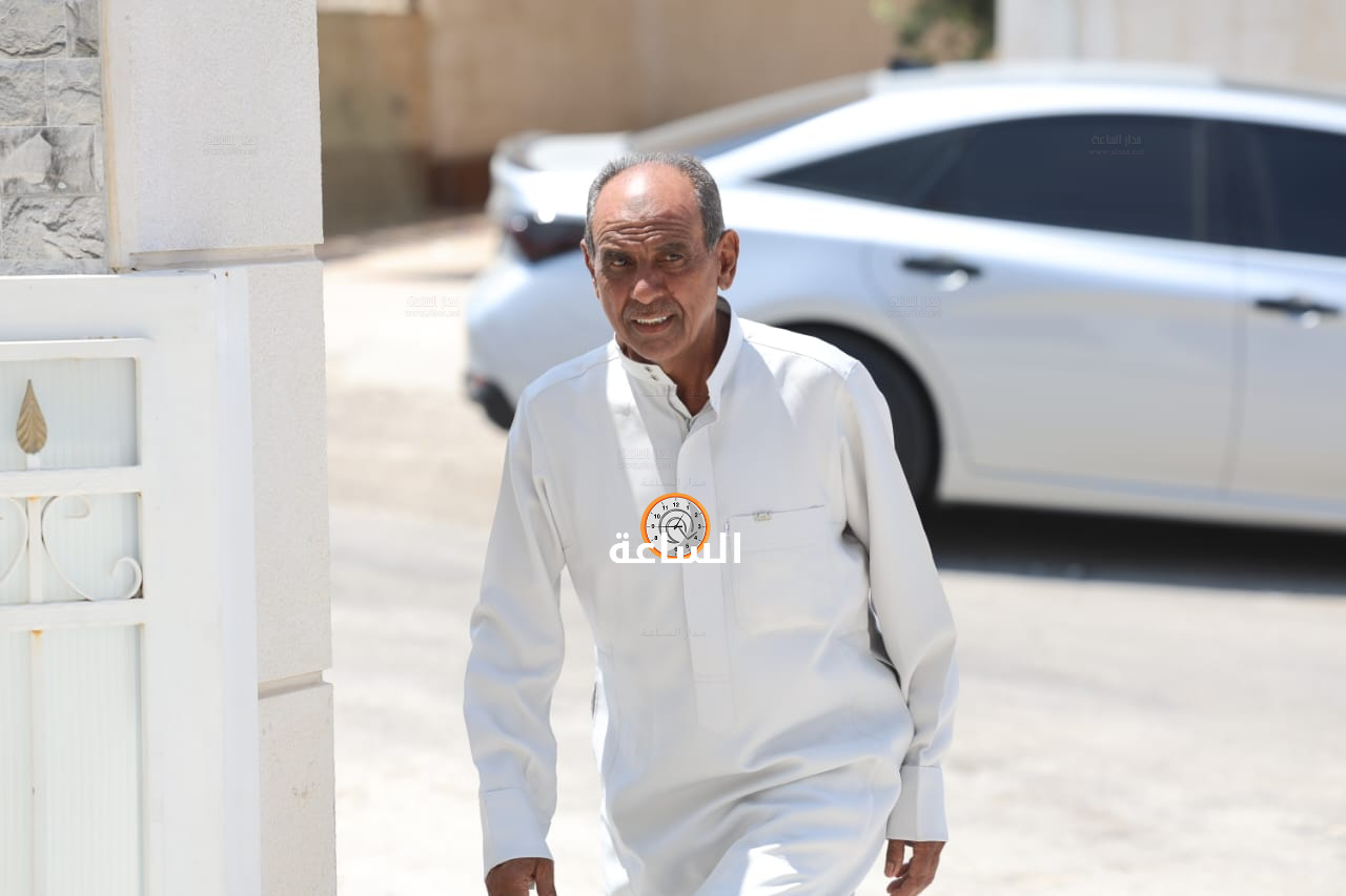Madar Al-Saa Images 0.24090265058745342