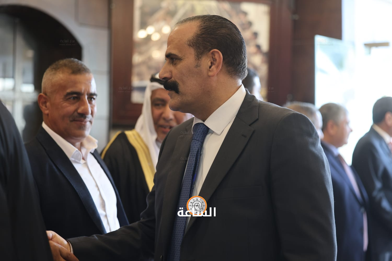 Madar Al-Saa Images 0.9585484645474129