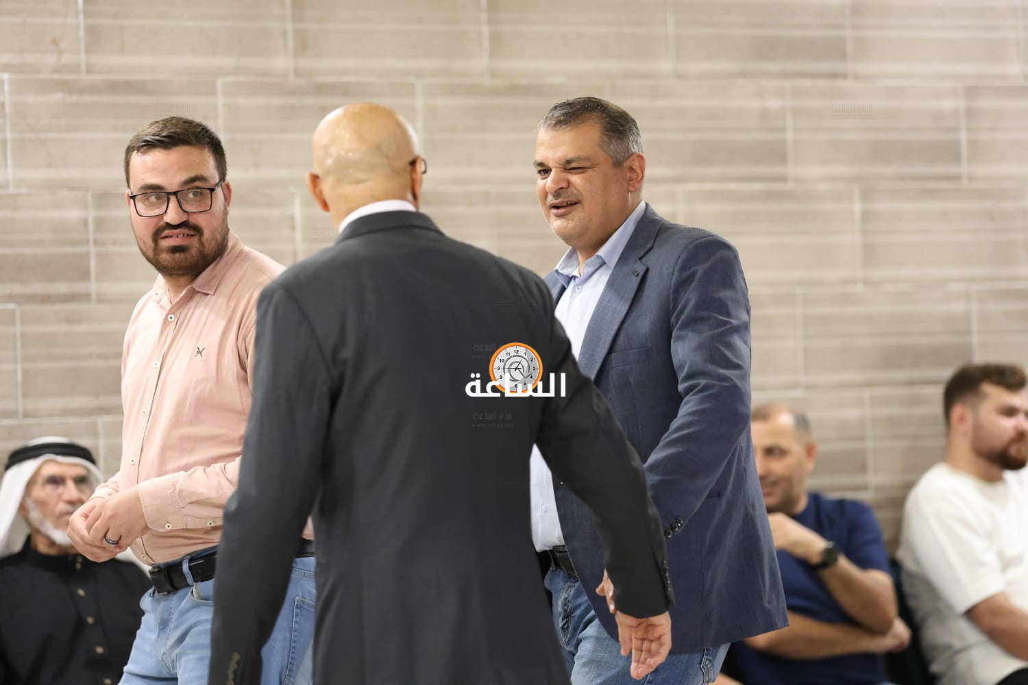 Madar Al-Saa Images 0.98974050183132