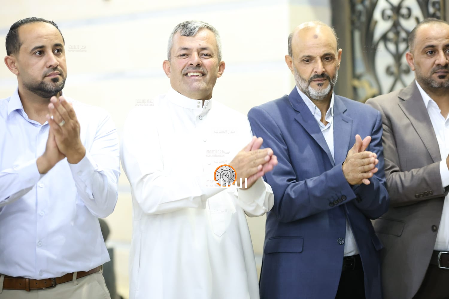 Madar Al-Saa Images 0.5407367528699227
