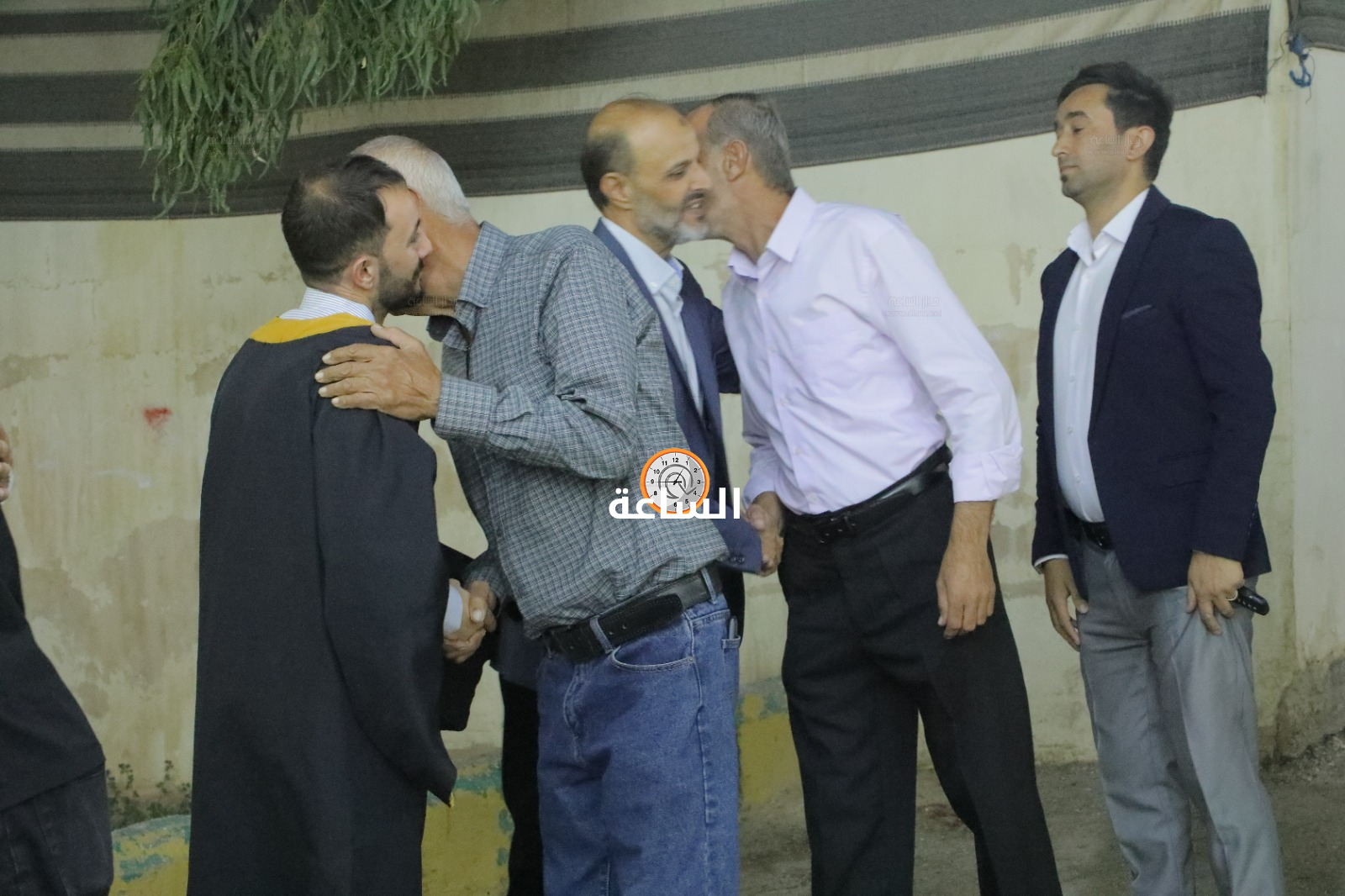 Madar Al-Saa Images 0.4611262786442345