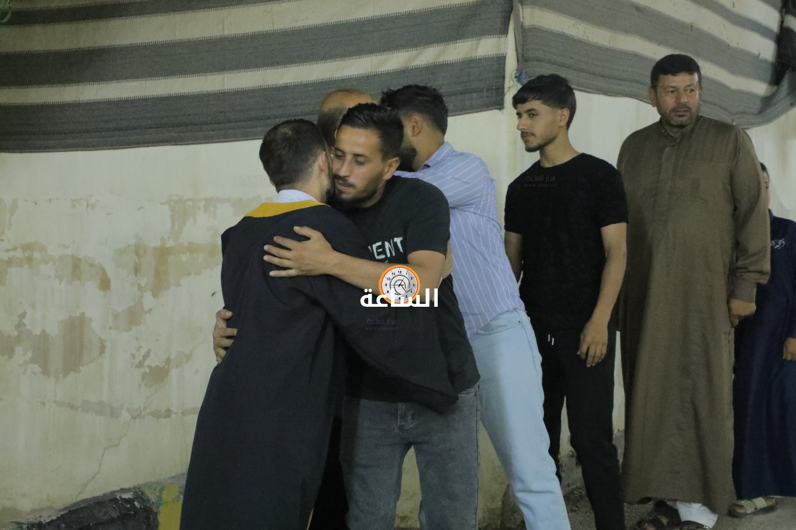 Madar Al-Saa Images 0.332993309082399