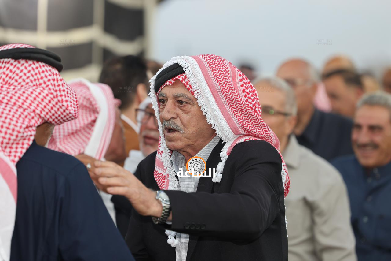 Madar Al-Saa Images 0.7081519771834921