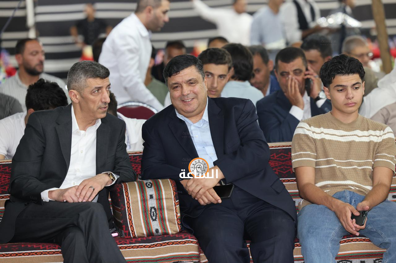 Madar Al-Saa Images 0.03527905969862155