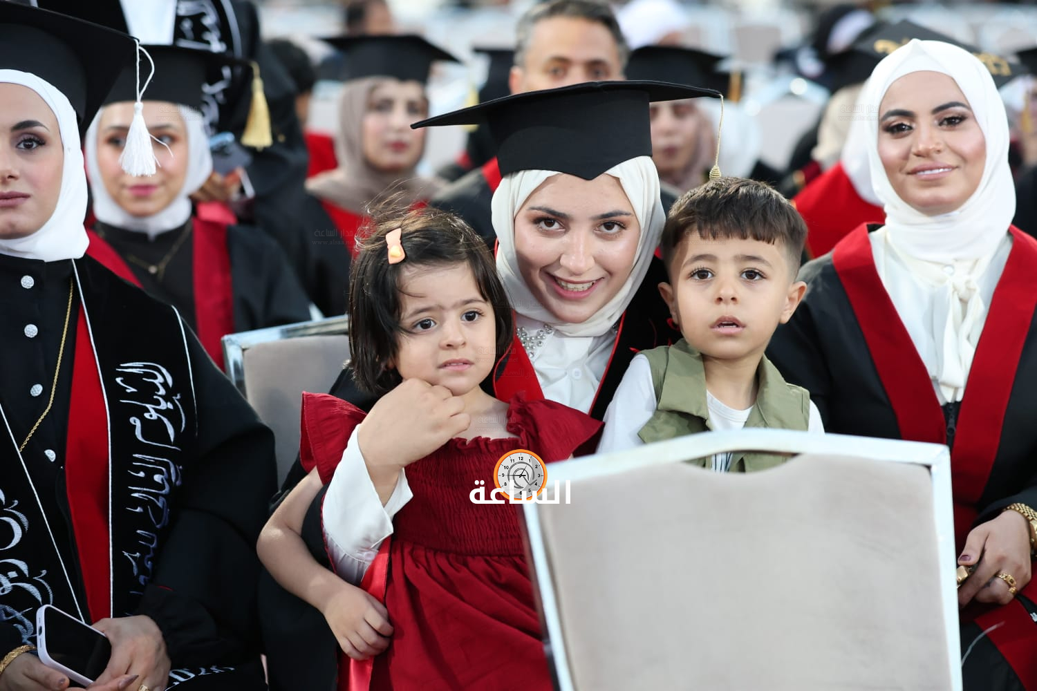Madar Al-Saa Images 0.7055707539936433