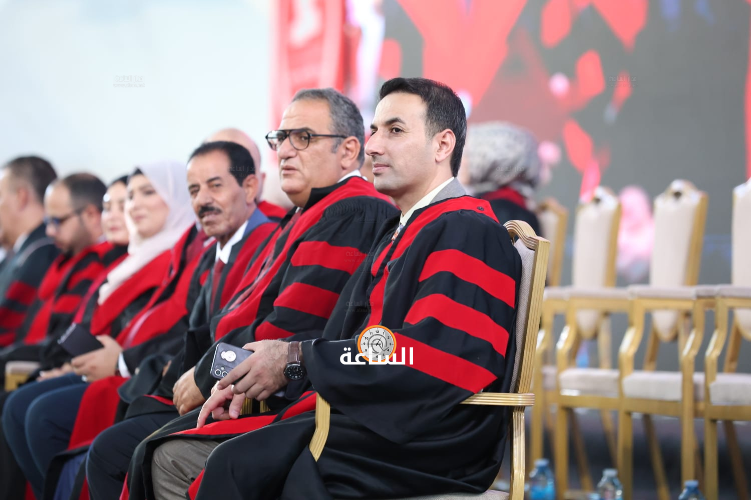 Madar Al-Saa Images 0.009834682241466997